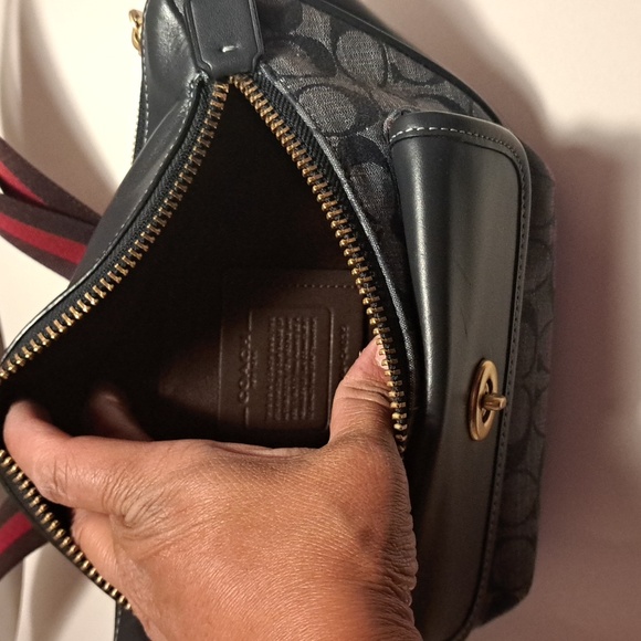 Coach Heritage Belt Bag in Signature Chambray (Model C4035) Treading 2026 - Picture 9 of 16